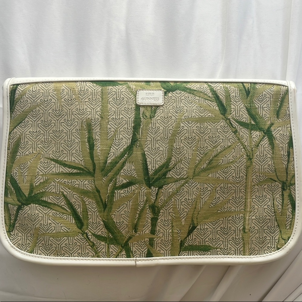 Lulu Guinness - Green and White Patterned Clutch